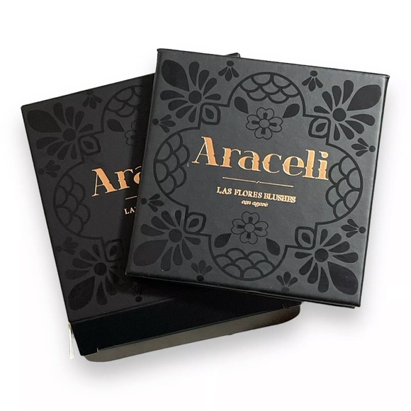 Araceli Beauty Las Flores Blushes in Dahlia & Laelia 0.28 oz NIB - Picture 5 of 5